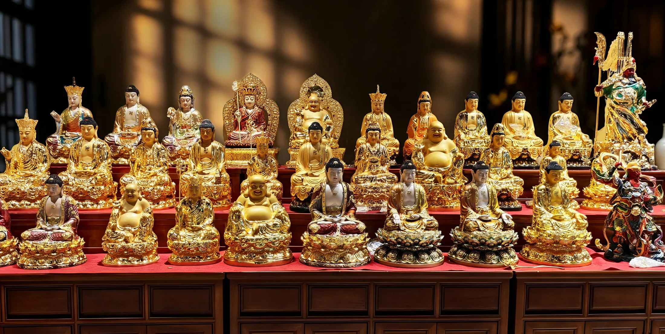 中国のカスタマイズされた真鍮の仏像工場